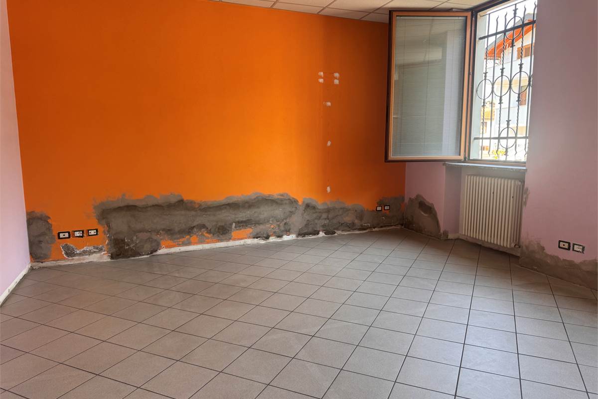 Ufficio in affitto a Cantù