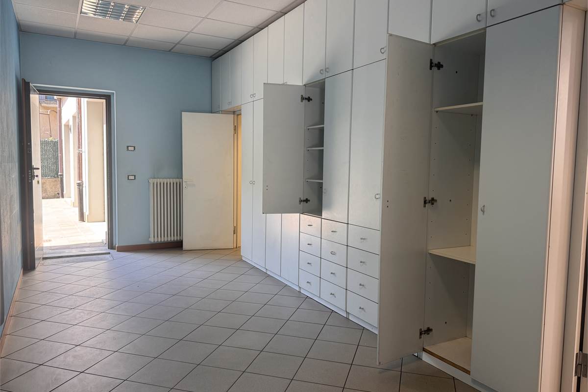 Ufficio in affitto a Cantù