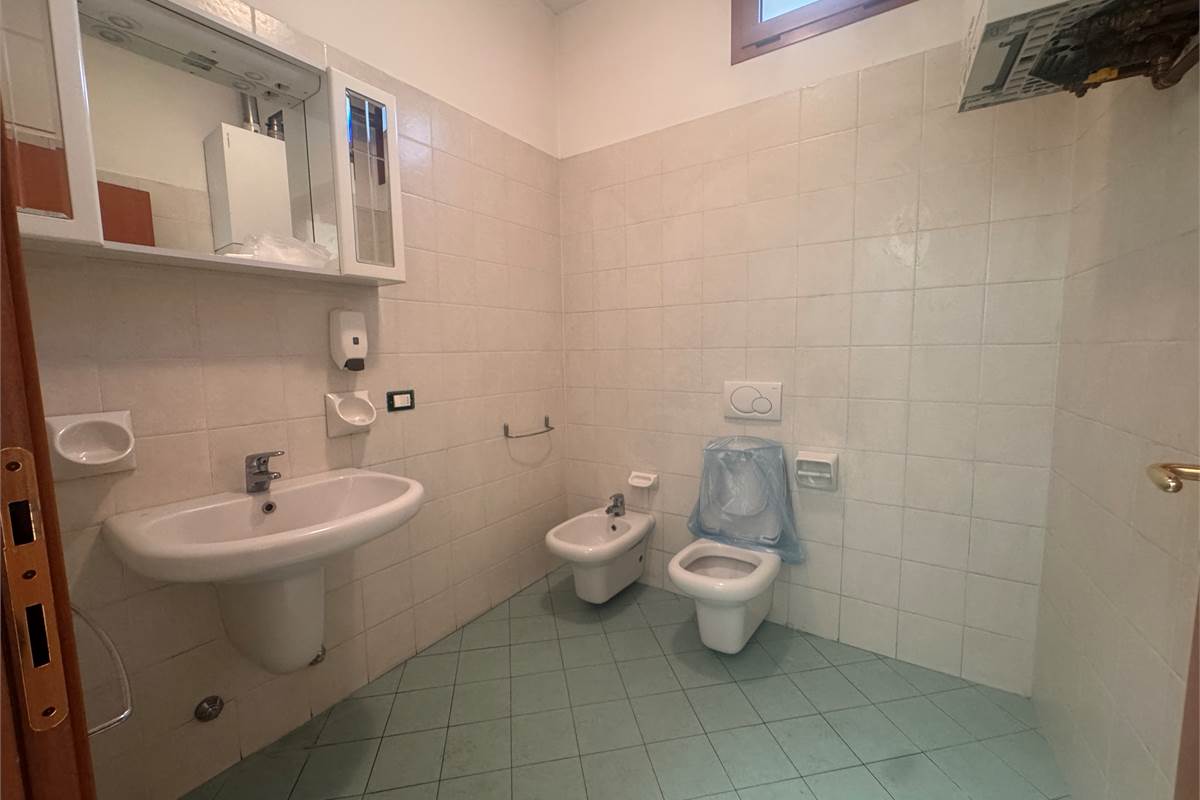 Ufficio in affitto a Cantù