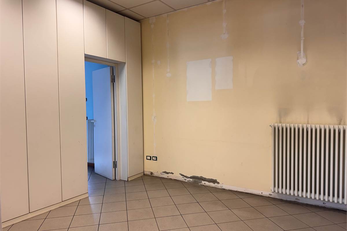 Ufficio in affitto a Cantù