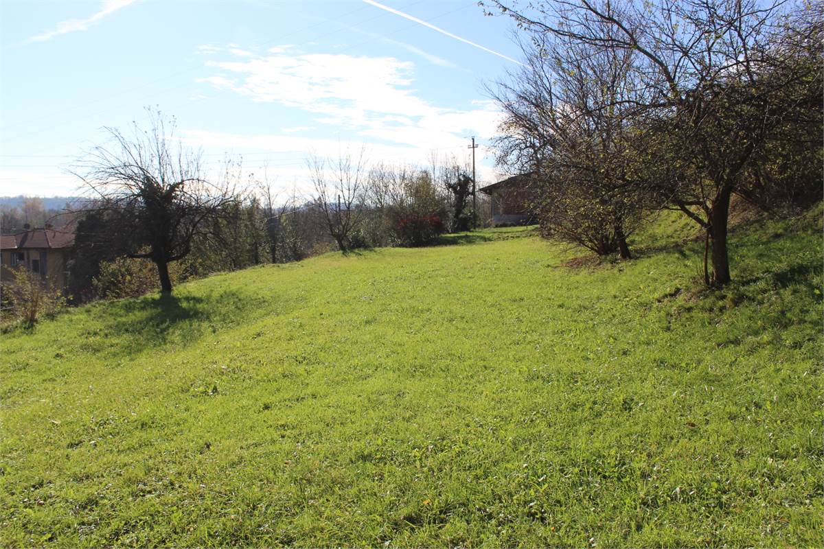 Terreno Edificabile In Vendita a Erba