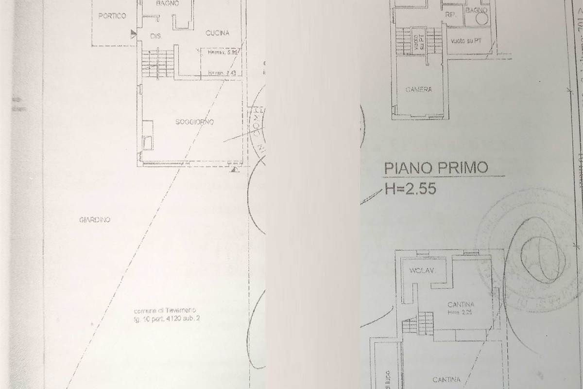 Lipomo: elegante villa in stile razionalista 