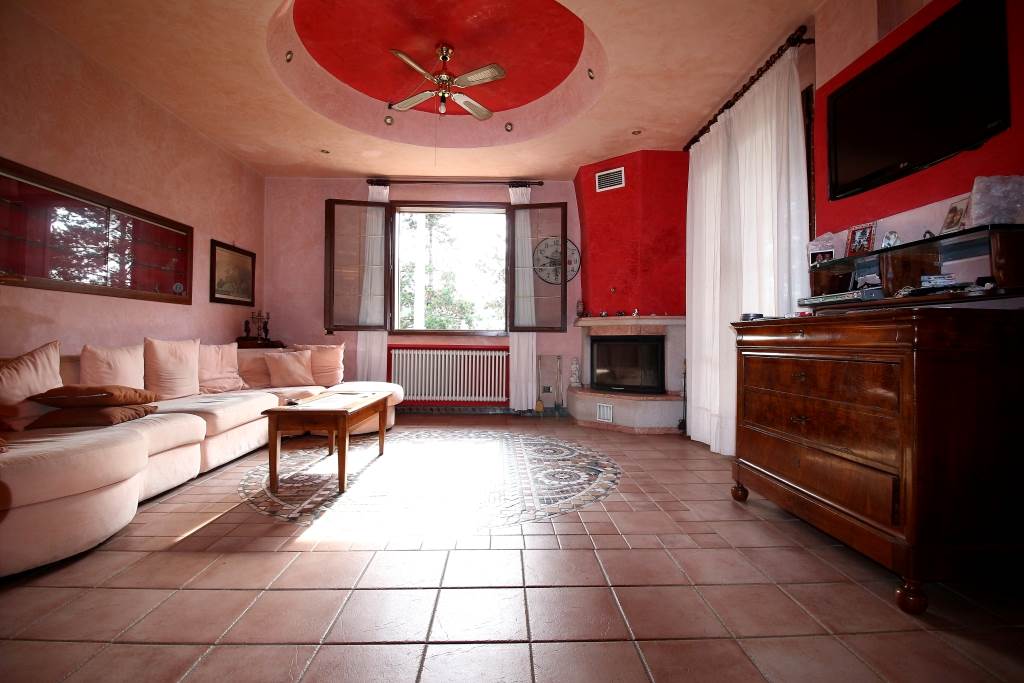 Como, Albate: casa singola da ultimare