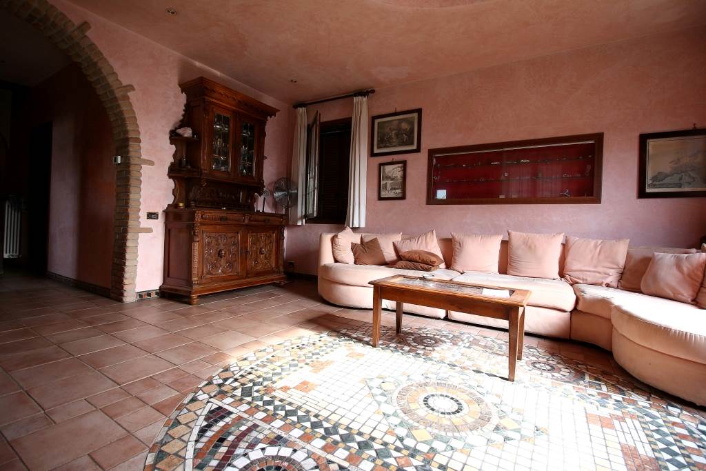 Como, Albate: casa singola da ultimare