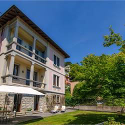 Villa unifamiliare vista lago
