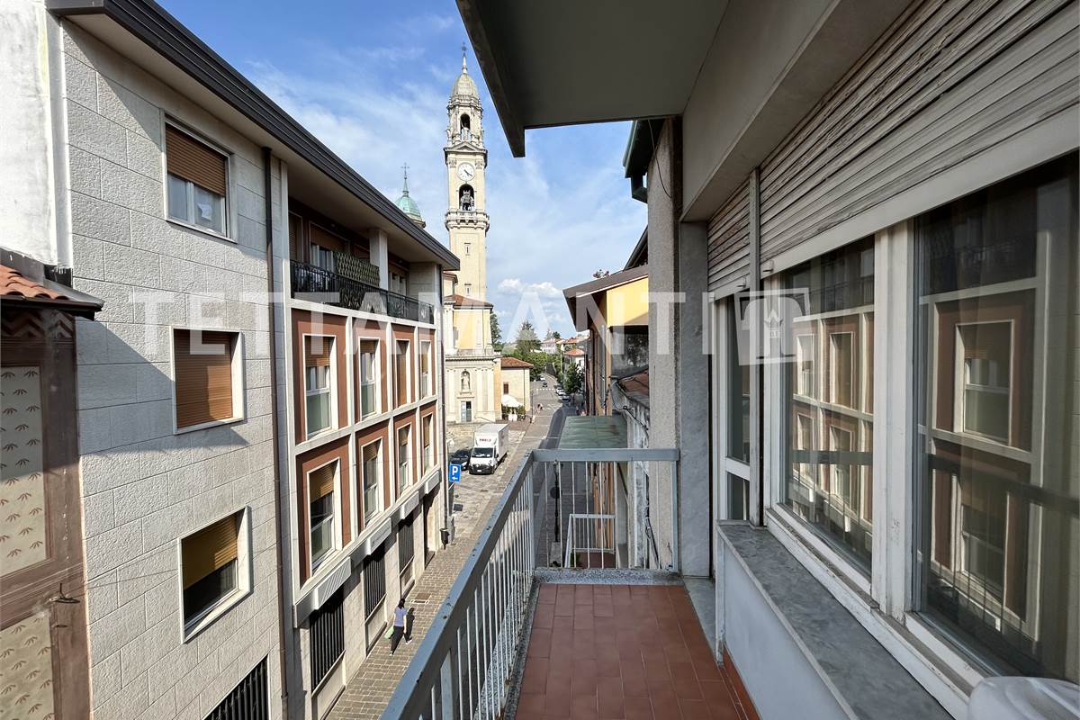 4 o più locali In Vendita a Lomazzo