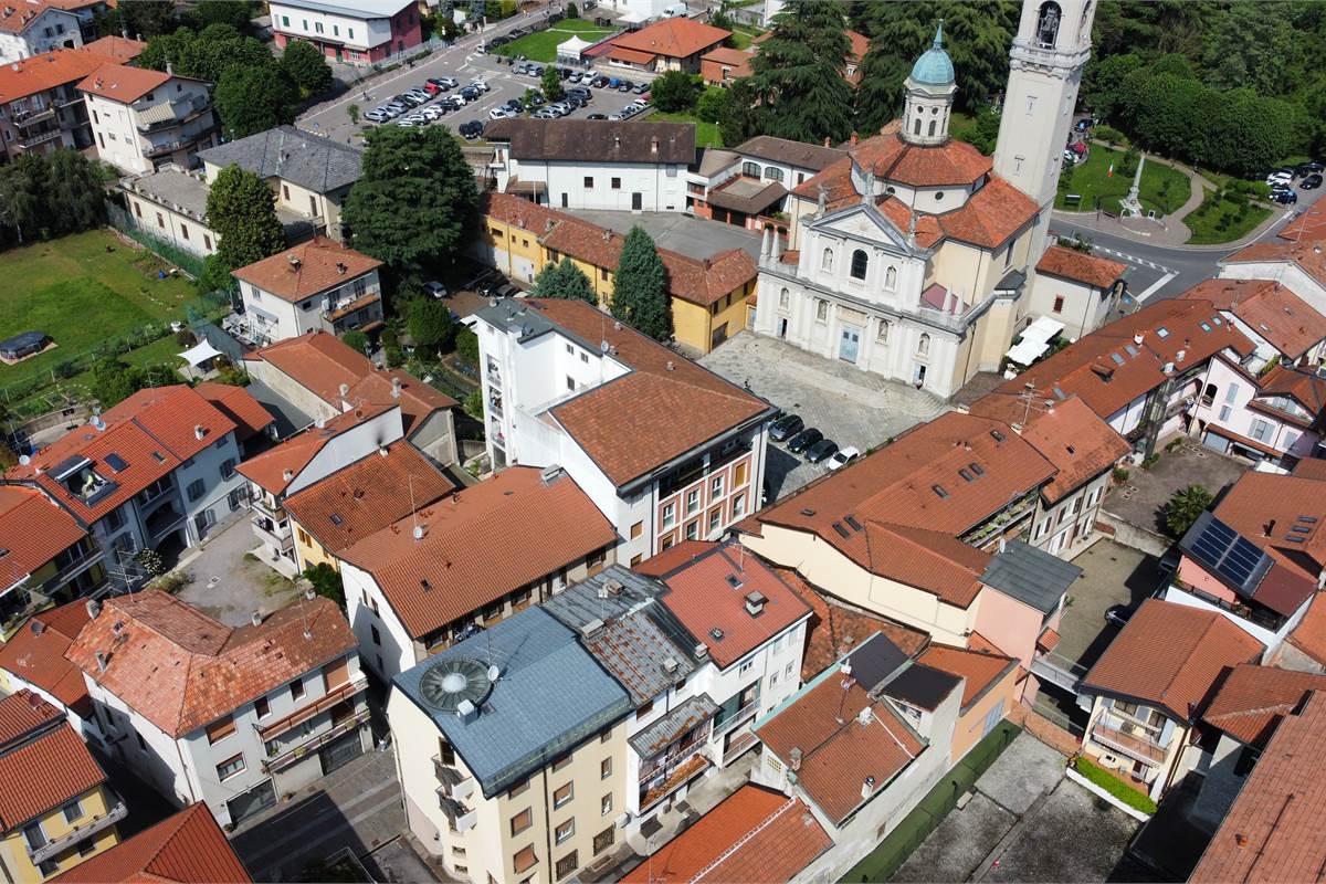 4 o più locali In Vendita a Lomazzo