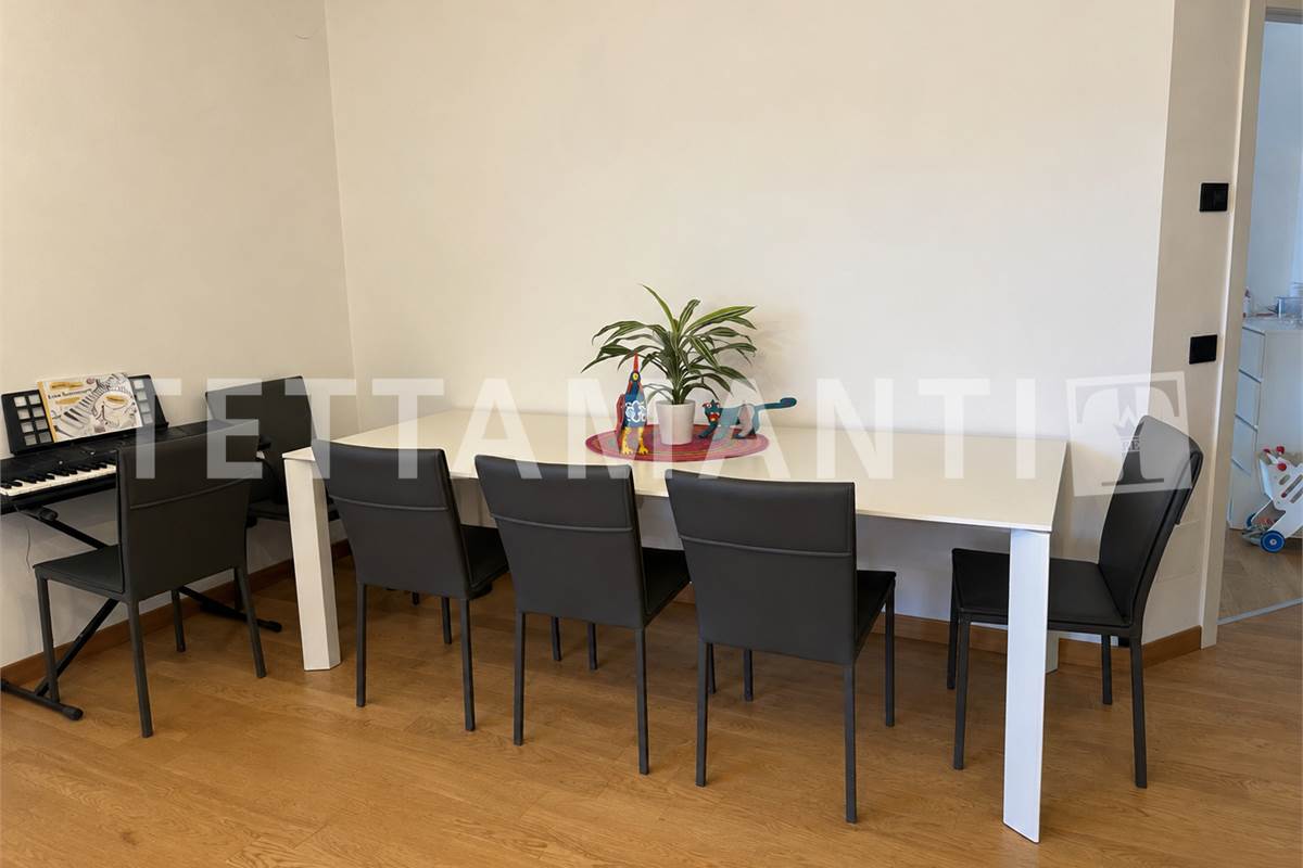Ampio Appartamento Vista Lago a Como Garzola con box