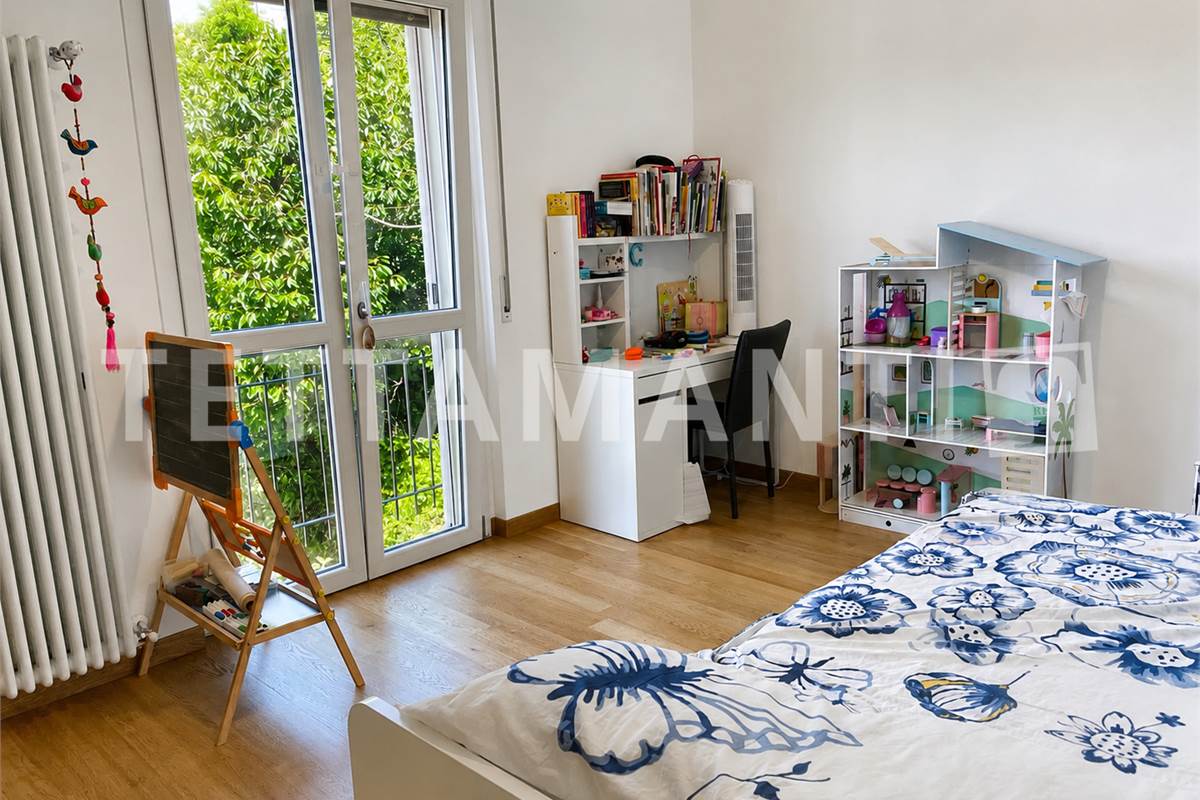 Ampio Appartamento Vista Lago a Como Garzola con box