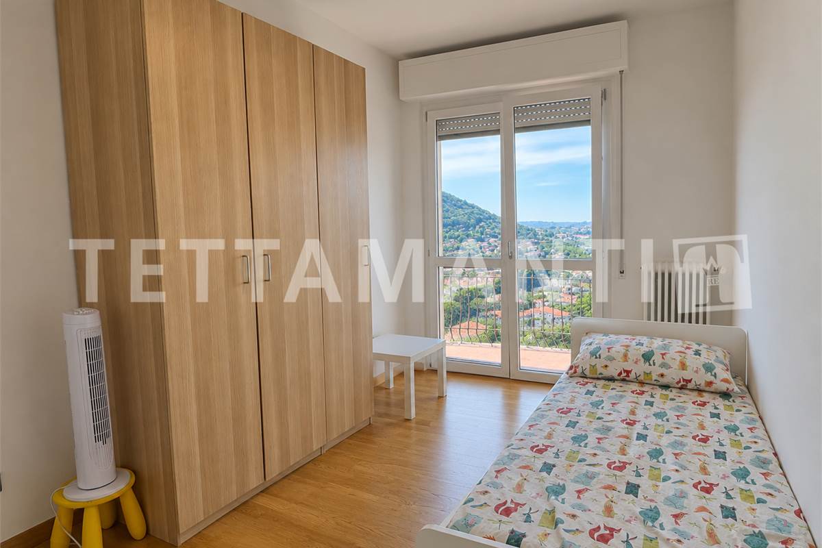Ampio Appartamento Vista Lago a Como Garzola con box