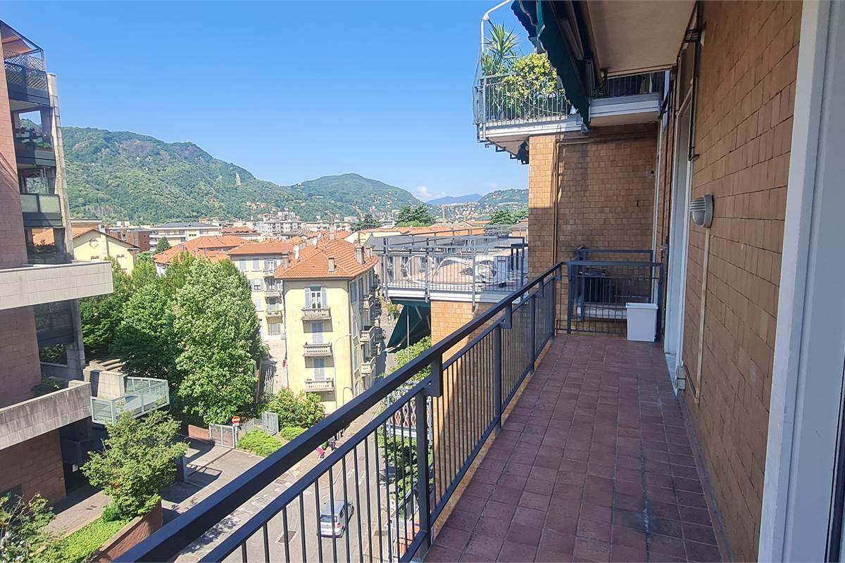 Como Borghi trilocale