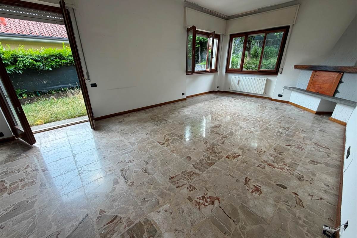 Albese villa singola