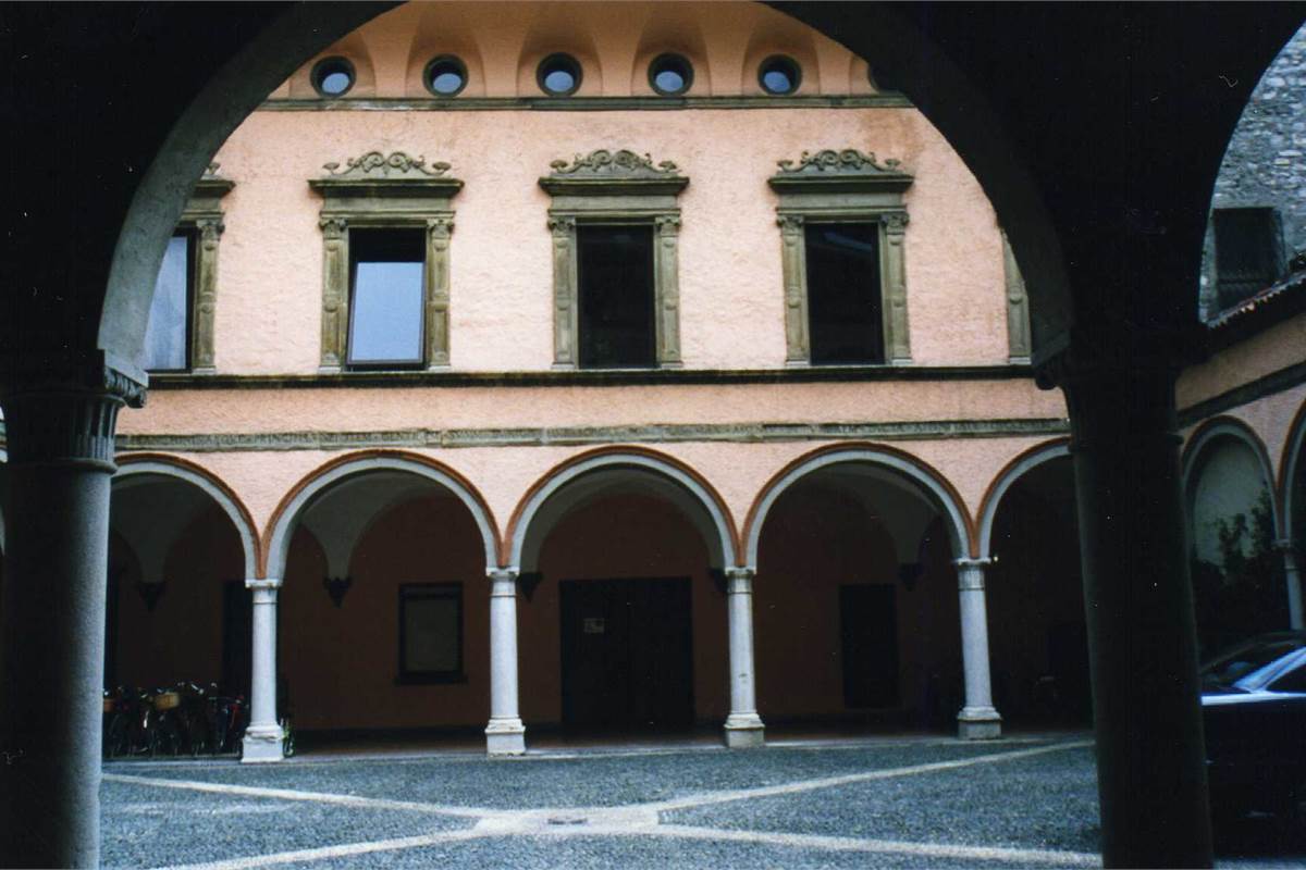COMO -  Vicinanze DUOMO