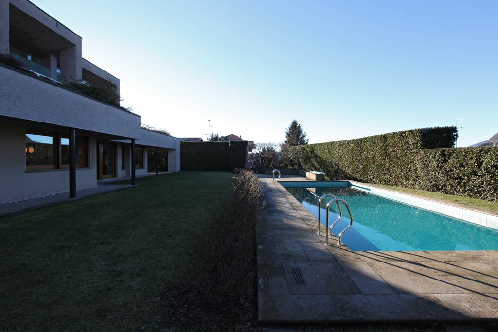 VILLA CON PISCINA - LORA LIPOMO - COMO