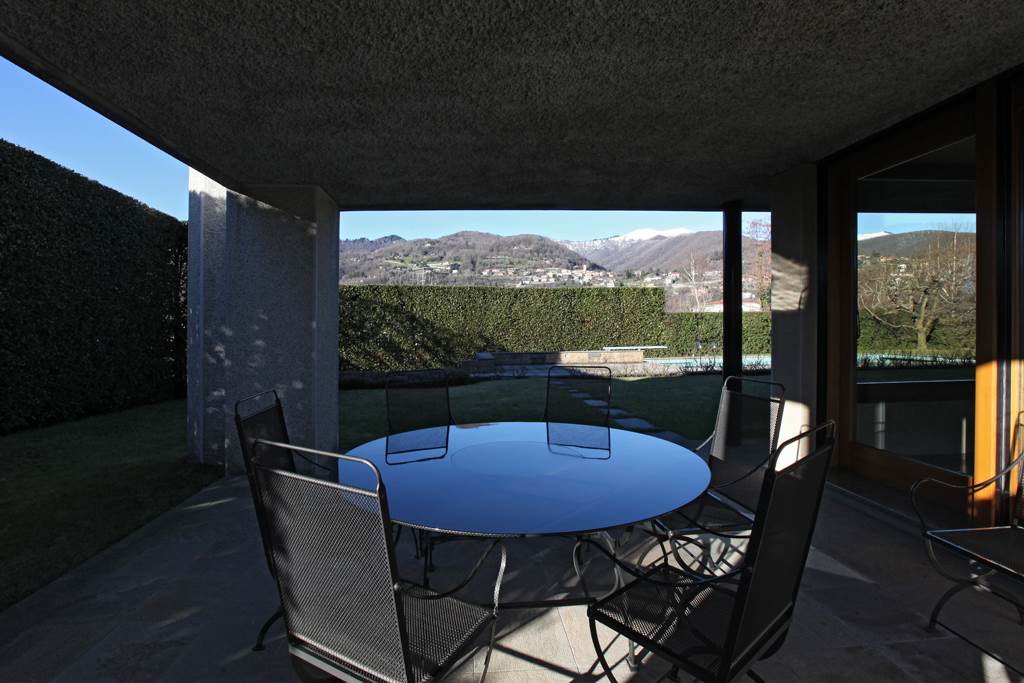 VILLA CON PISCINA - LORA LIPOMO - COMO
