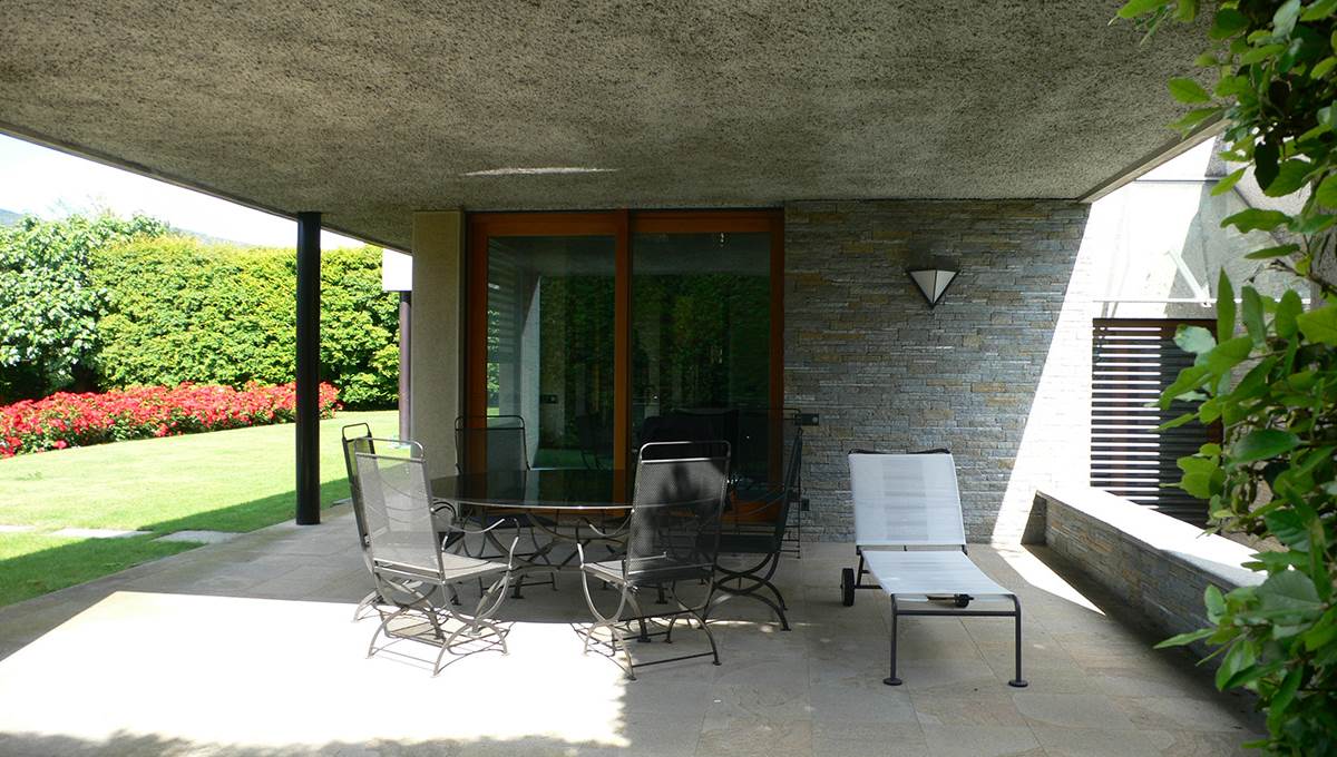 VILLA CON PISCINA - LORA LIPOMO - COMO