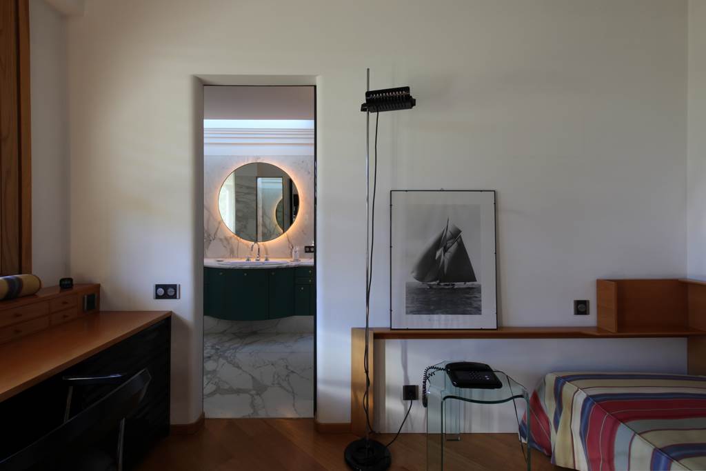 VILLA CON PISCINA - LORA LIPOMO - COMO