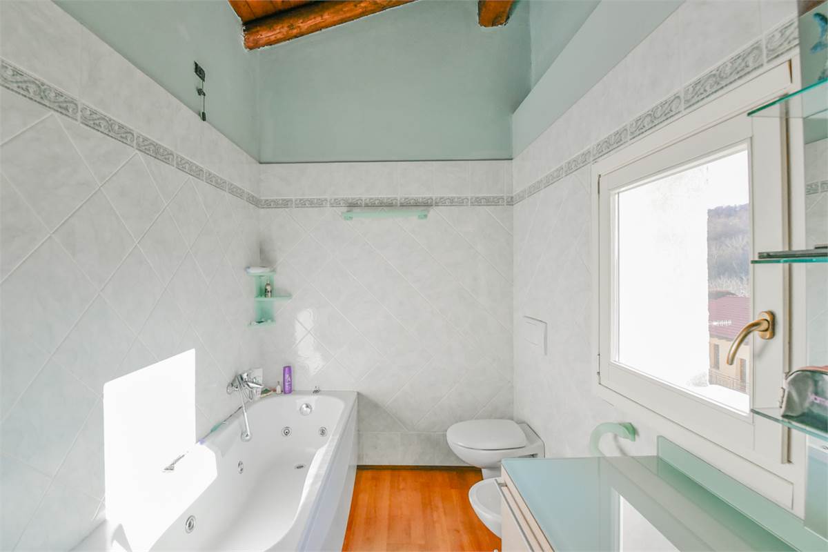 DUPLEX CARATTERISTICO A CAMNAGO VOLTA