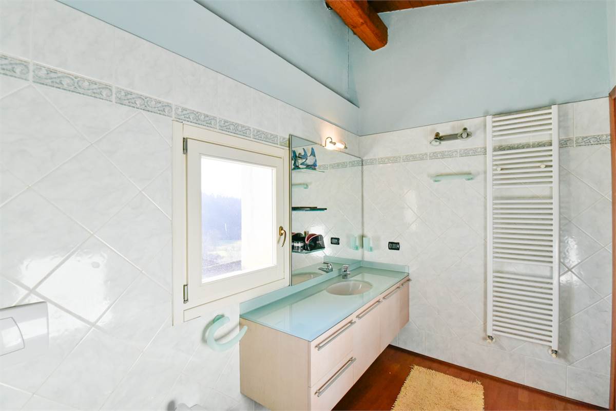 DUPLEX CARATTERISTICO A CAMNAGO VOLTA