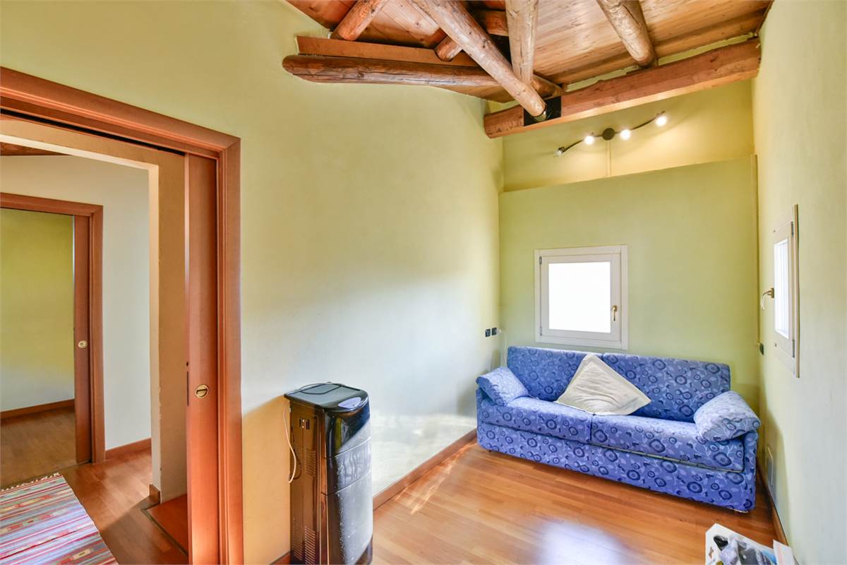 DUPLEX CARATTERISTICO A CAMNAGO VOLTA