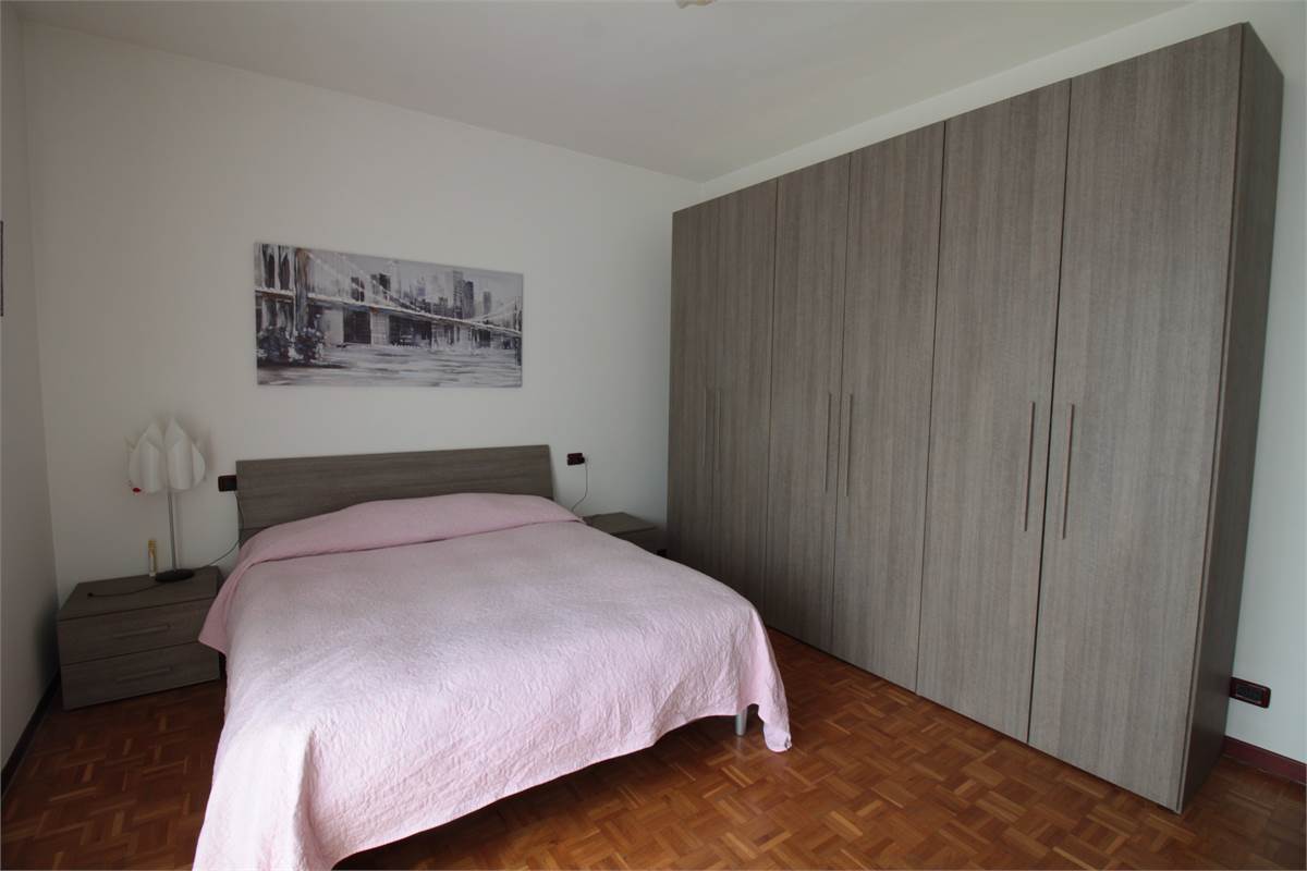 TRILOCALE IN VENDITA A REBBIO - COMO