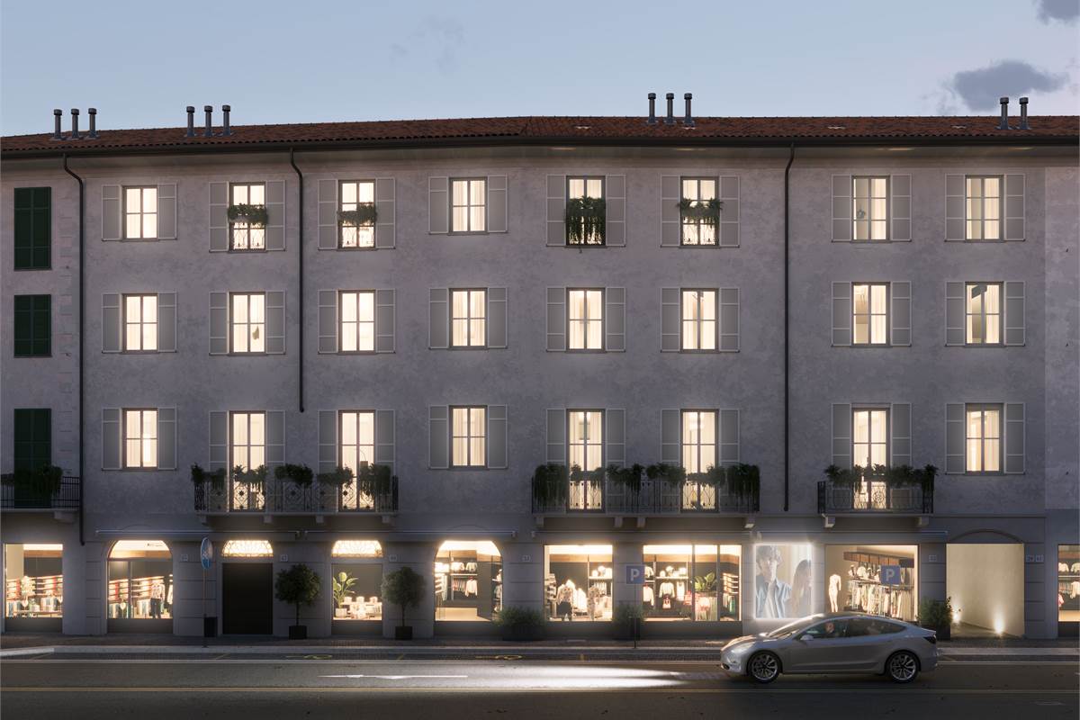 AMPIO TRILOCALE CON BALCONE