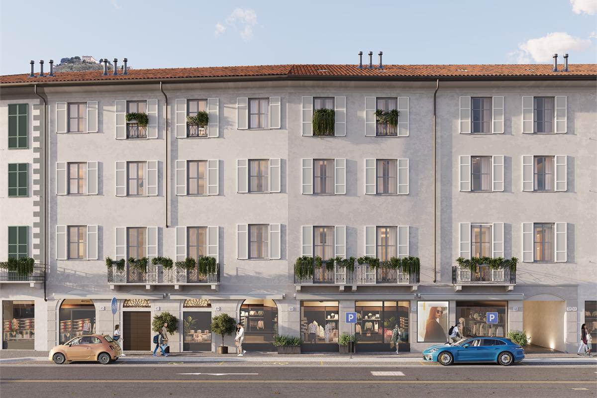 AMPIO TRILOCALE CON BALCONE