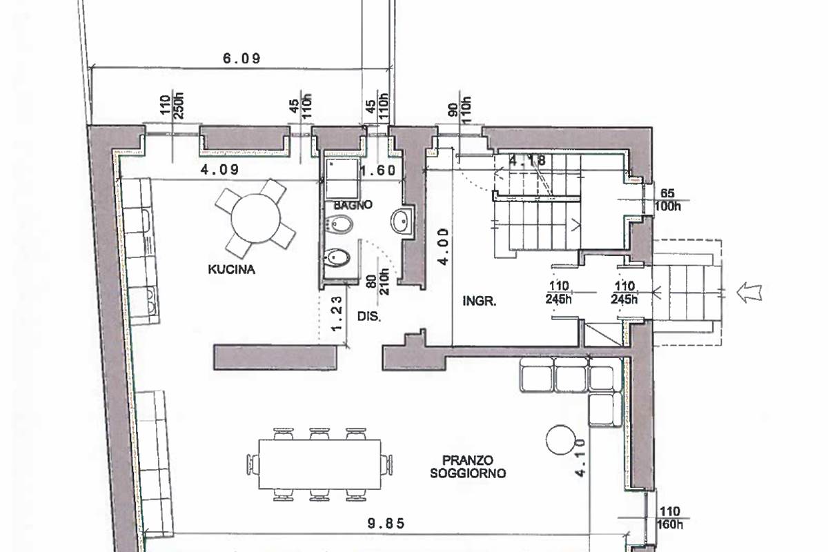 NUOVA VILLA NEL CENTRO DI COMO 