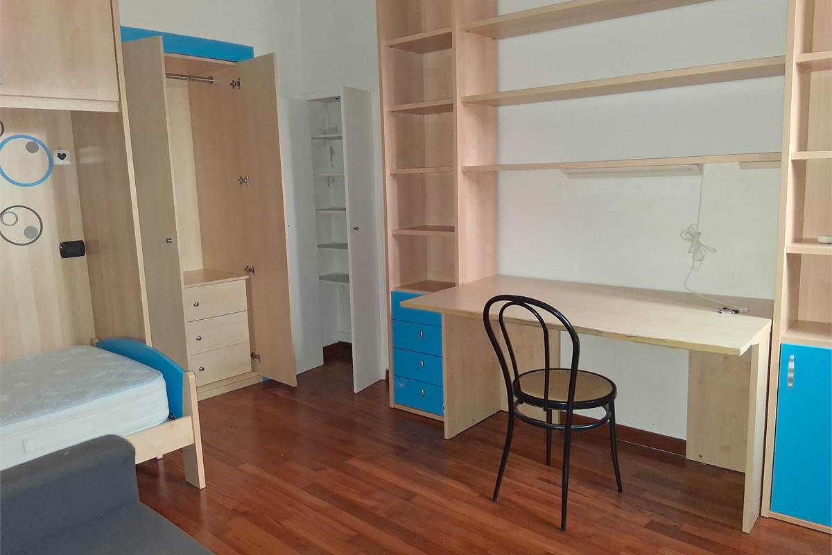 PORZIONE CASA CIELO TERRA CON  2 GRANDI BOX - ROVENNA - CERNOBBIO