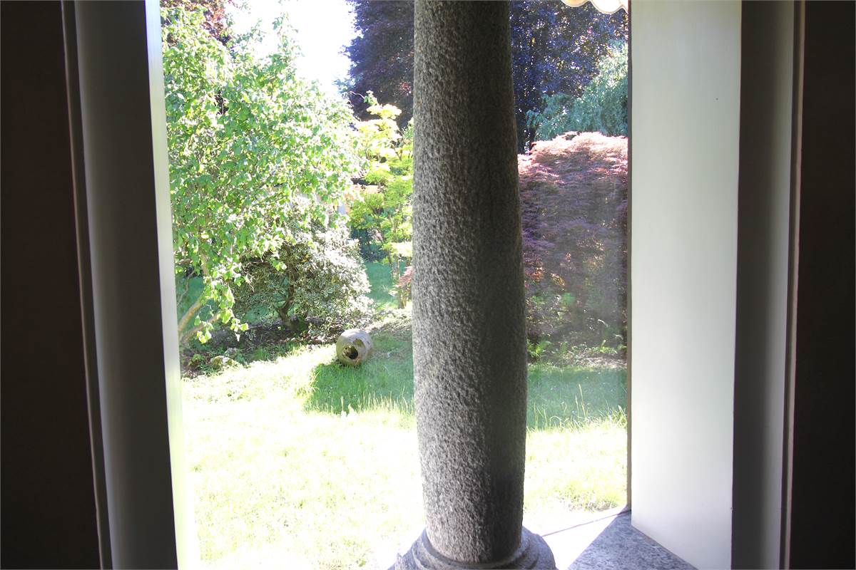 AFFITTO VILLA CON AMPIO GIARDINO PRIVATO CASCINA PELADA CANTU'
