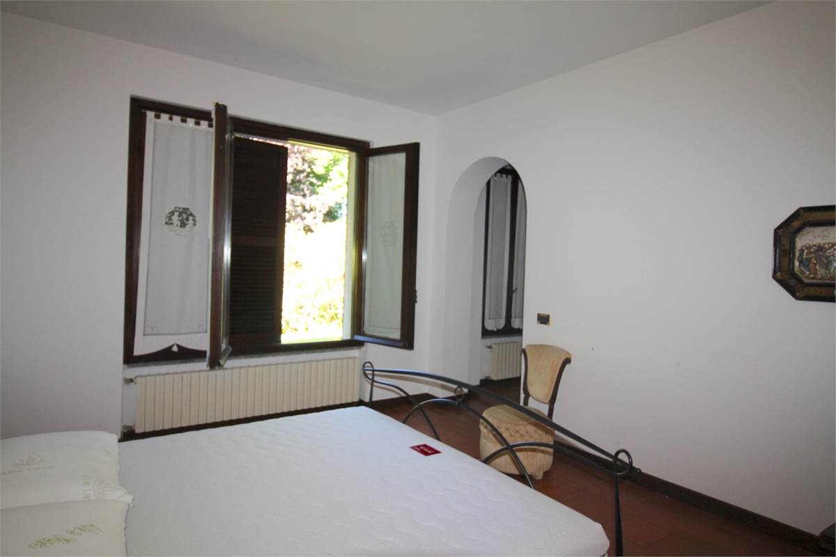 AFFITTO VILLA CON AMPIO GIARDINO PRIVATO CASCINA PELADA CANTU'