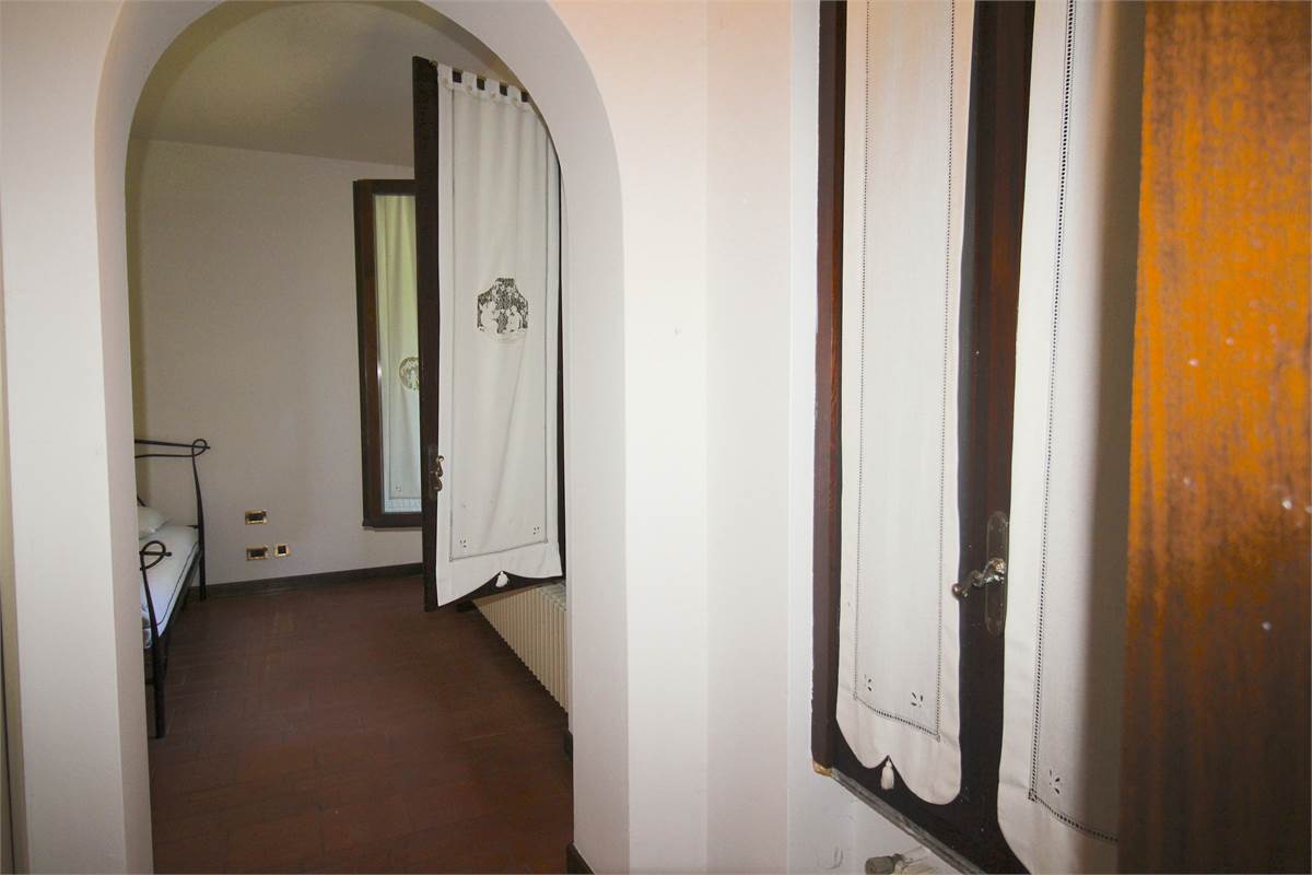 AFFITTO VILLA CON AMPIO GIARDINO PRIVATO CASCINA PELADA CANTU'
