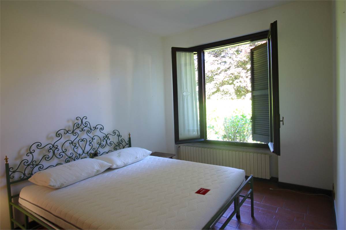 AFFITTO VILLA CON AMPIO GIARDINO PRIVATO CASCINA PELADA CANTU'