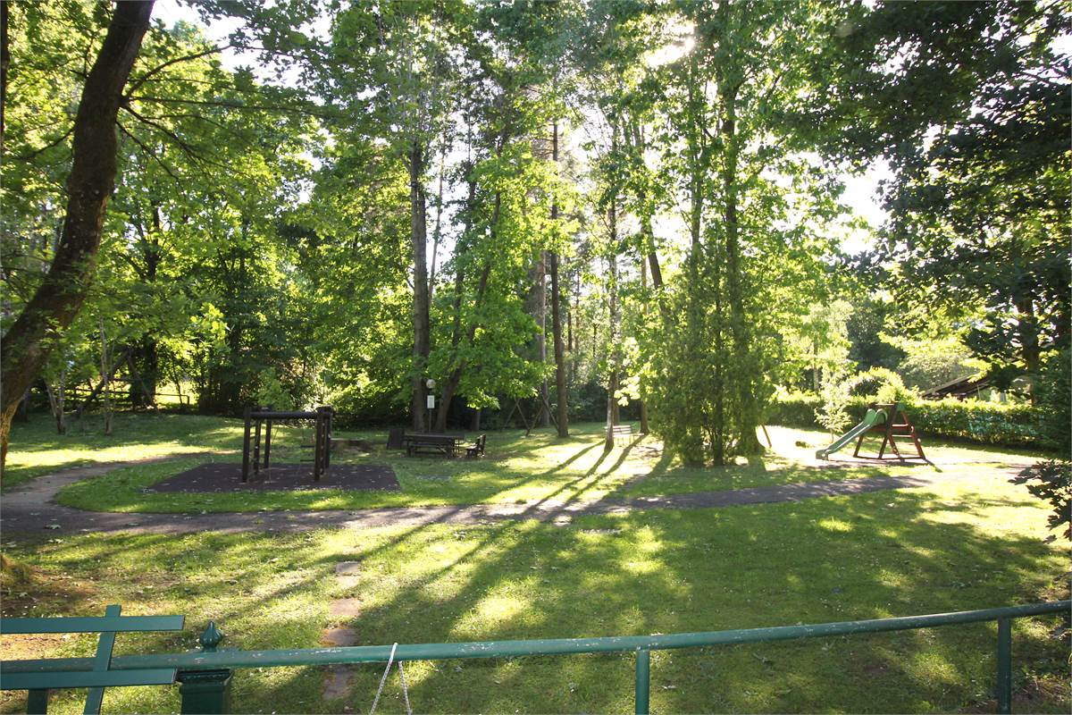 AFFITTO VILLA CON AMPIO GIARDINO PRIVATO CASCINA PELADA CANTU'