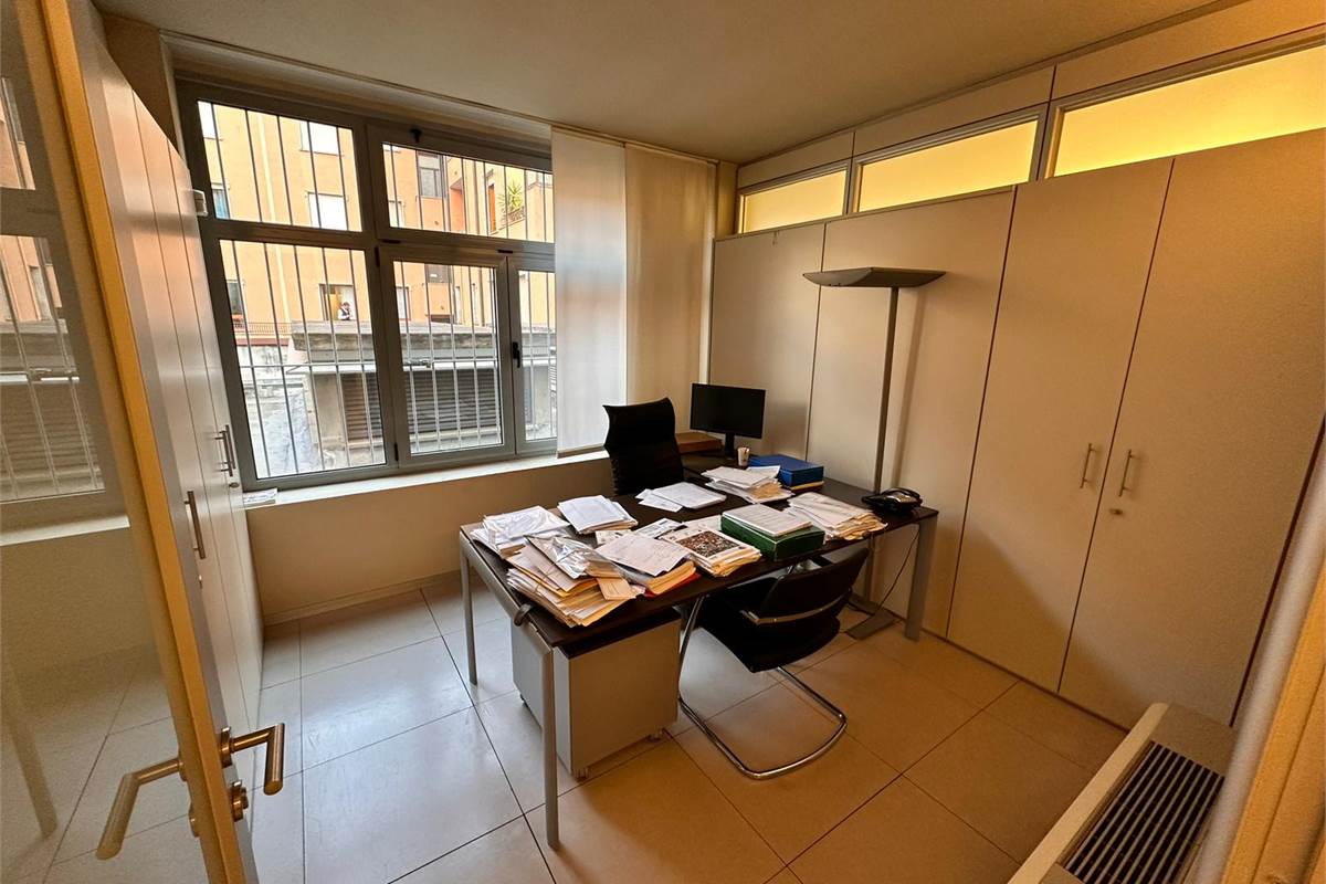 Ufficio di Prestigio in Via Fratelli Recchi 