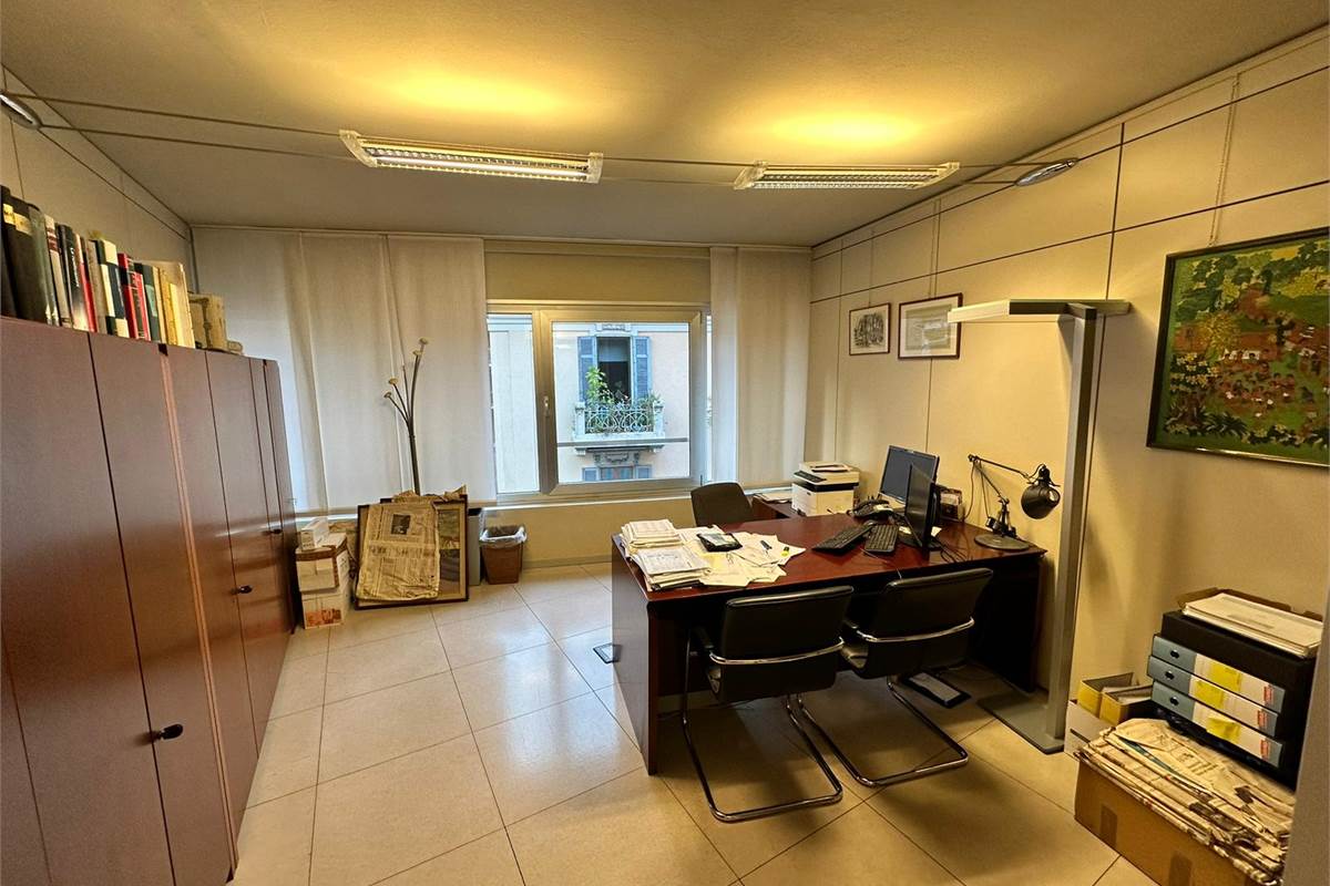 Ufficio di Prestigio in Via Fratelli Recchi 