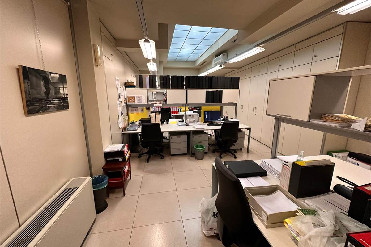 Ufficio di Prestigio in Via Fratelli Recchi 