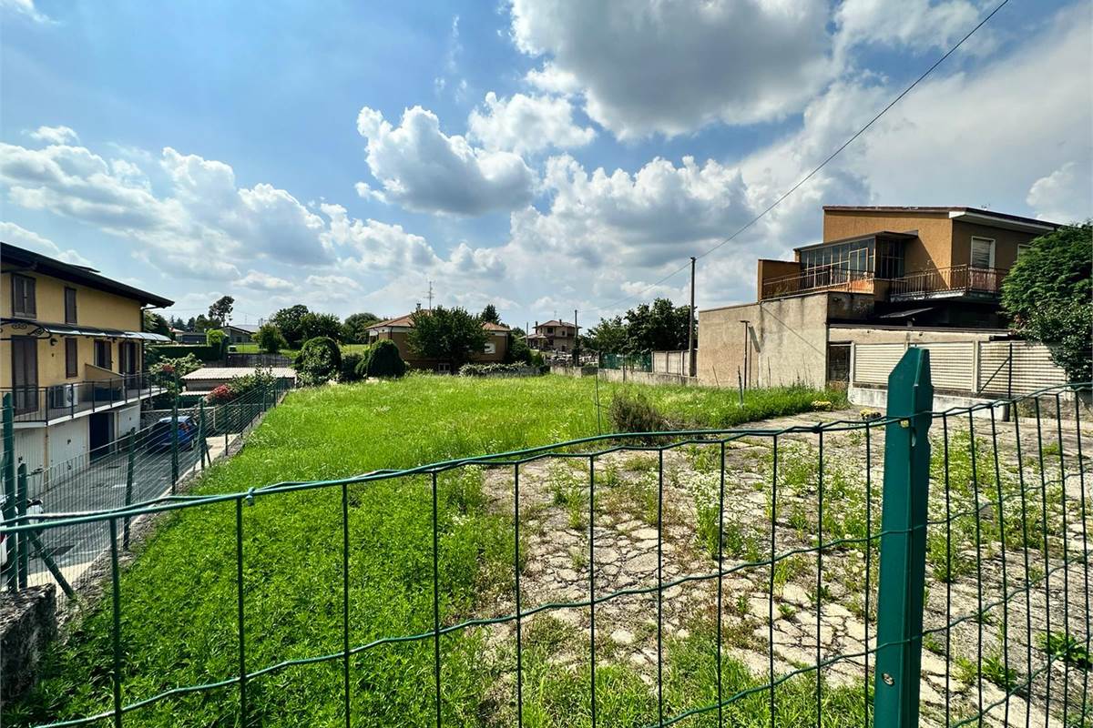 Terreno Edificabile In Vendita a Lurago Marinone