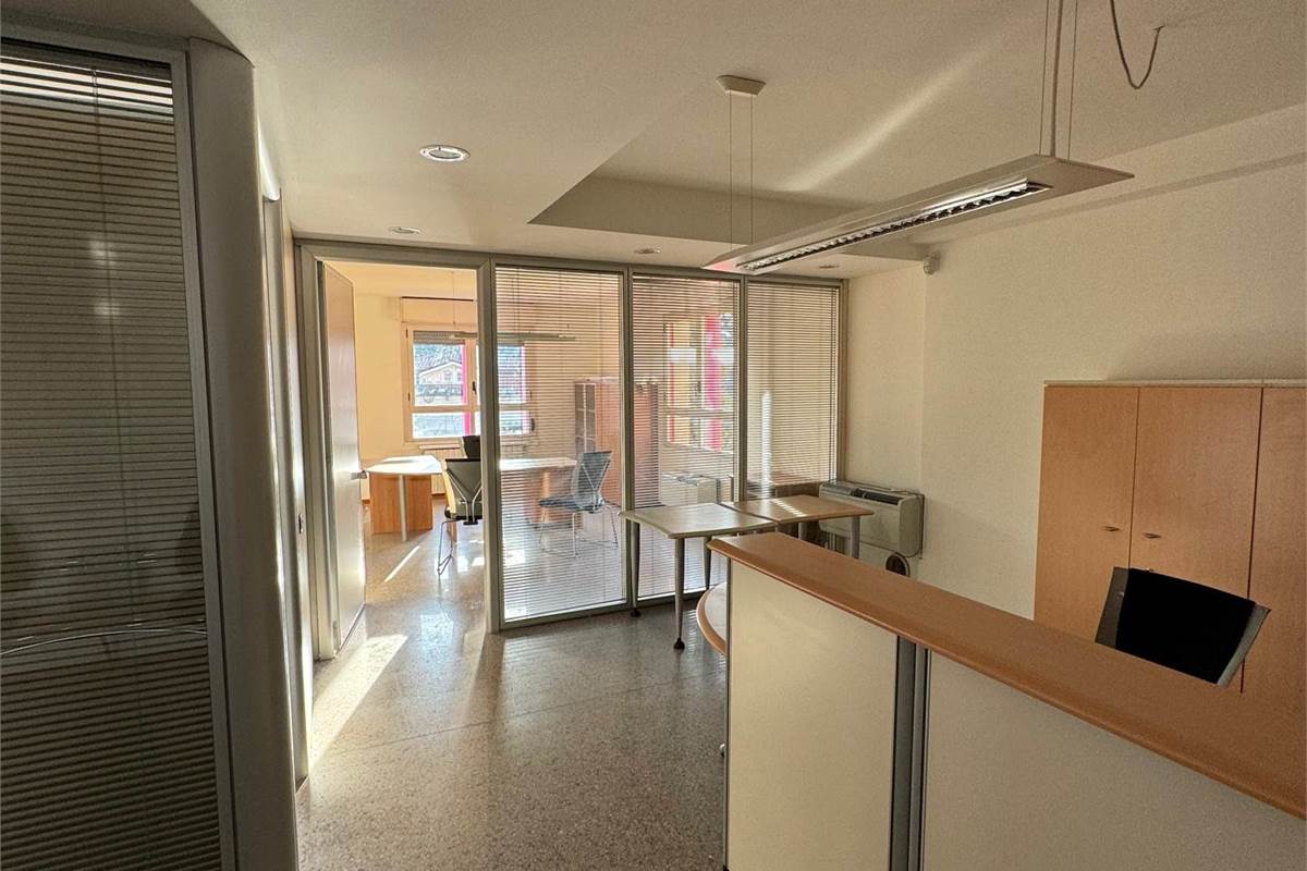 Ufficio in Vendita a Erba (CO) VIA LEOPARDI 7D 