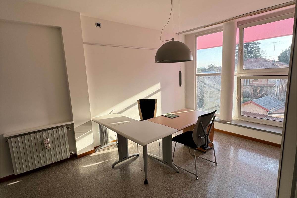 Ufficio in Vendita a Erba (CO) VIA LEOPARDI 7D 