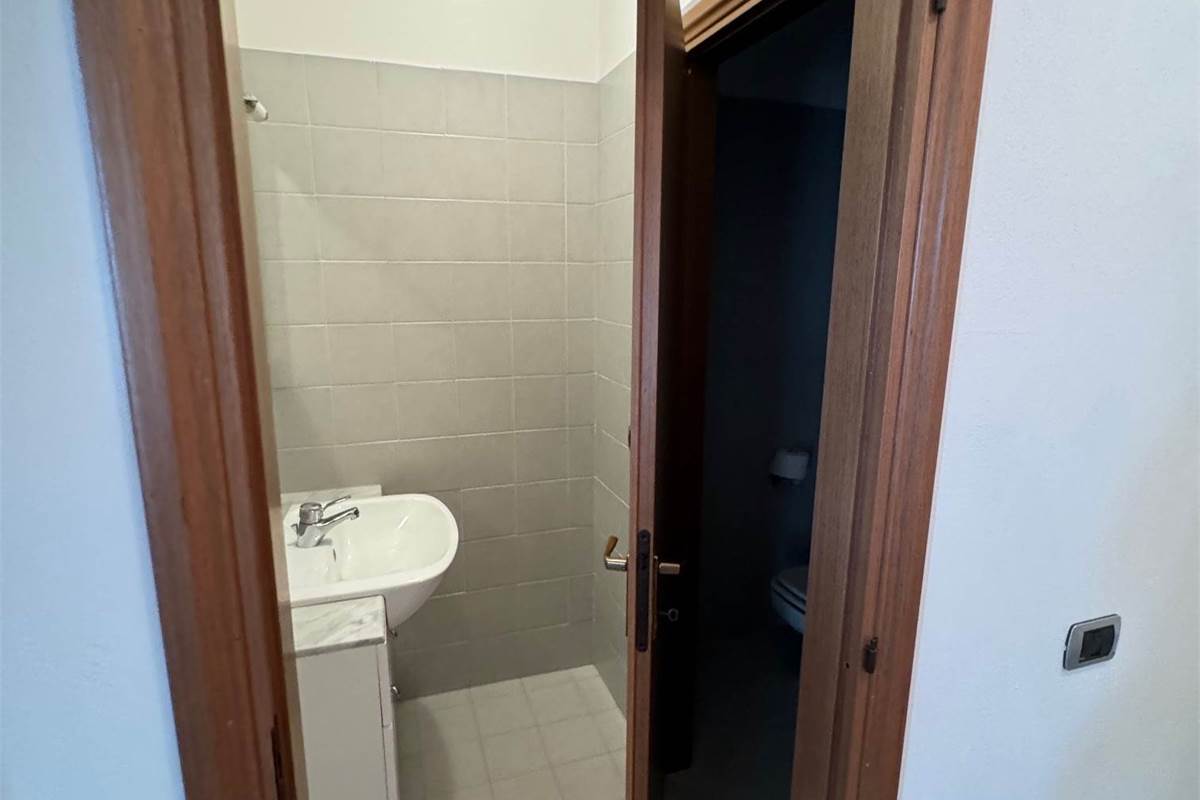 Ufficio in Vendita a Erba (CO) VIA LEOPARDI 7D 