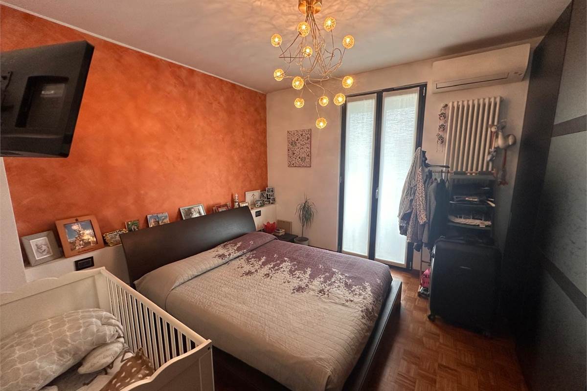 LURAGO D'ERBA VILLETTA A SCHIERA