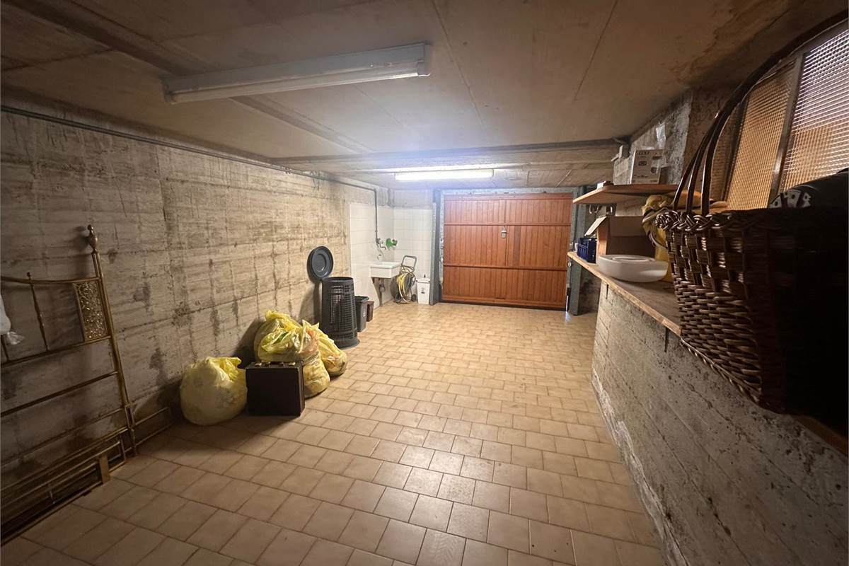 ERBA, LOC. BUCCINIGO VILLA INDIPENDENTE 
