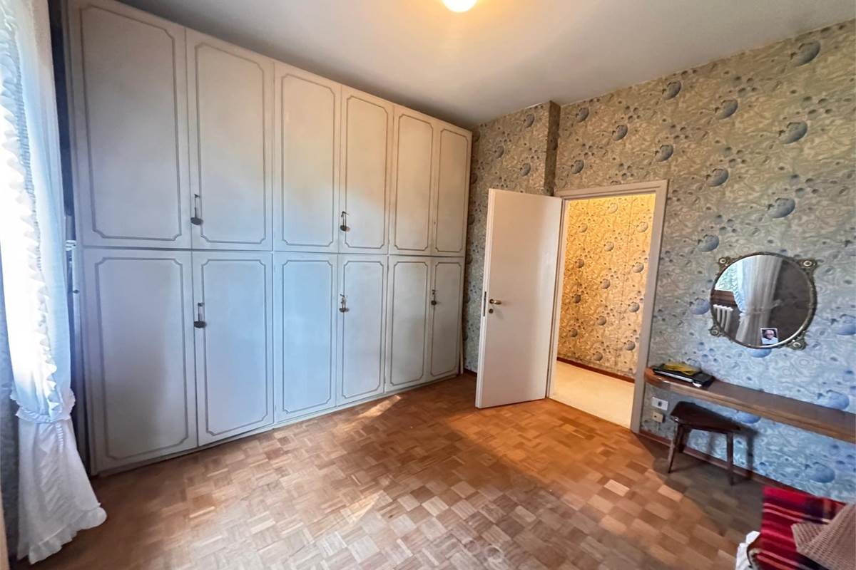 ERBA, LOC. BUCCINIGO VILLA INDIPENDENTE 