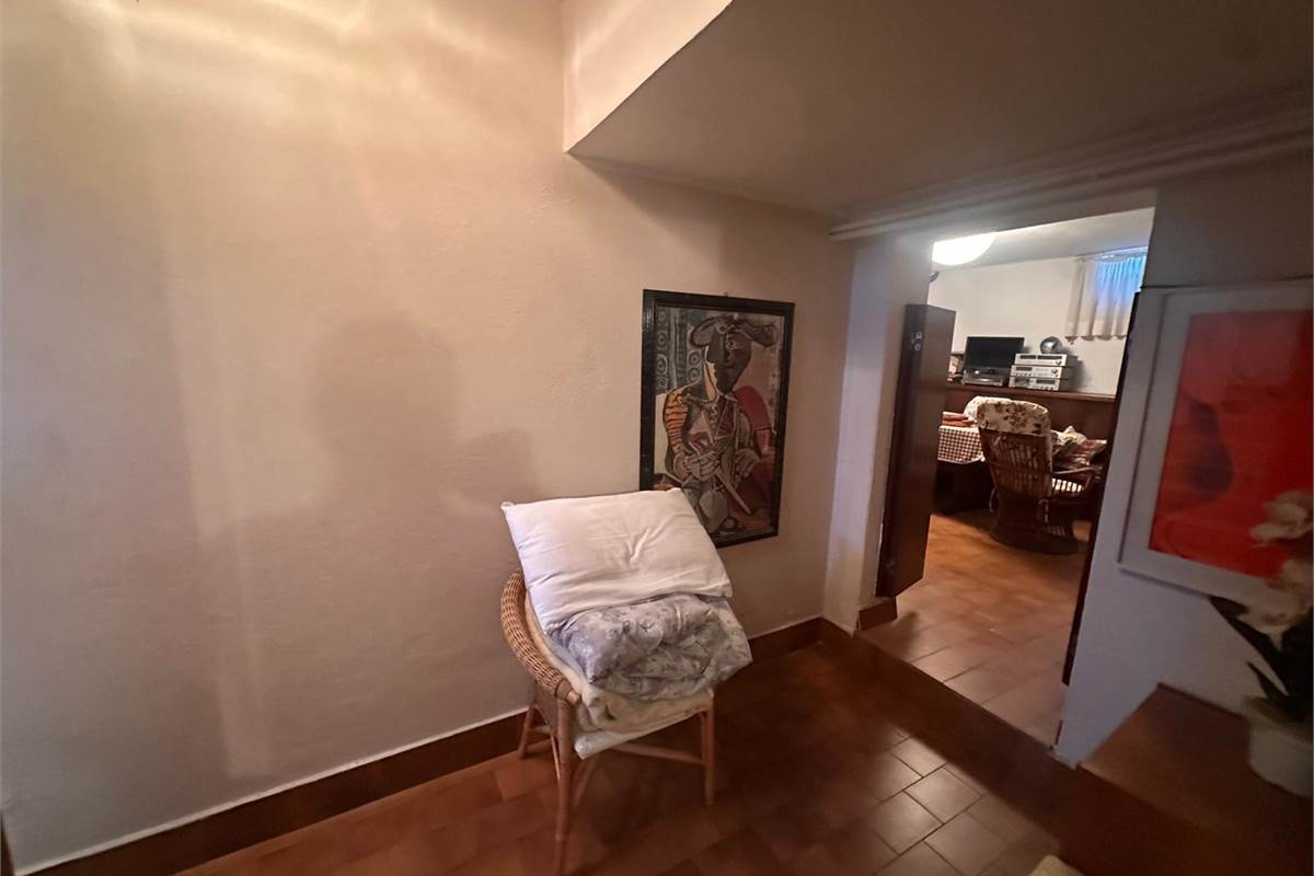 ERBA, LOC. BUCCINIGO VILLA INDIPENDENTE 