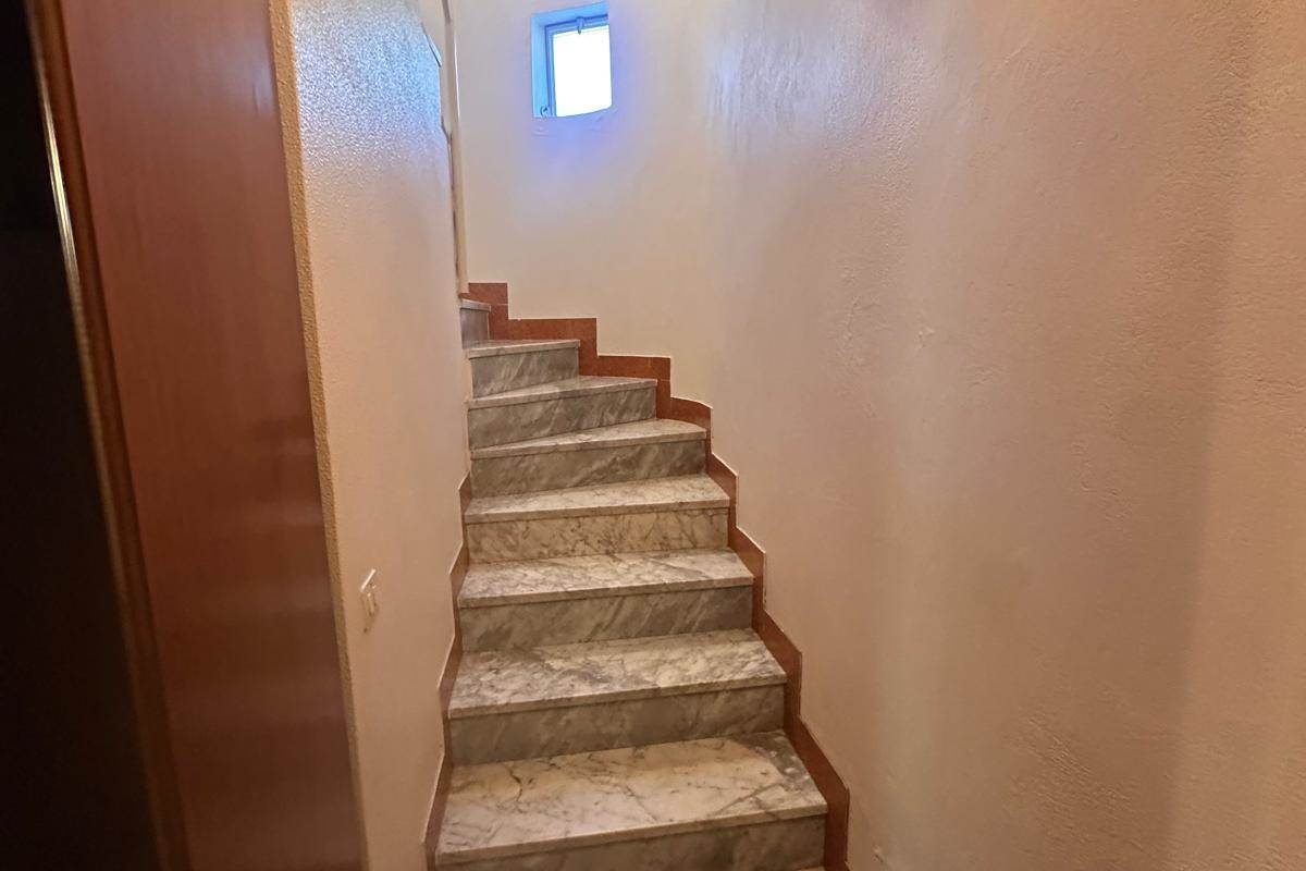 ERBA, LOC. BUCCINIGO VILLA INDIPENDENTE 