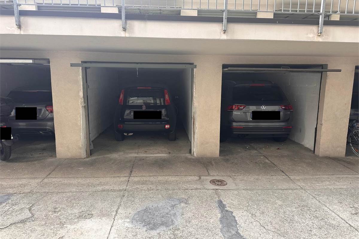 Esclusivo Attico Panoramico con Terrazzo di 78 mq a Como Centro