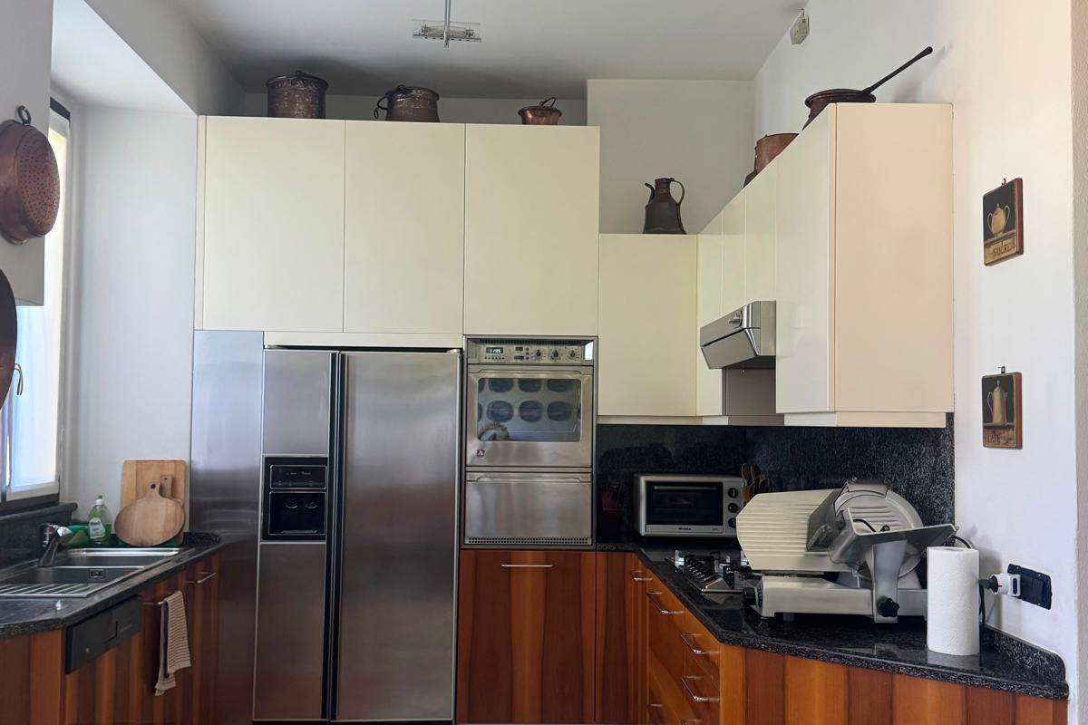 APPARTAMENTO PIANO PRIMO - CUCINA