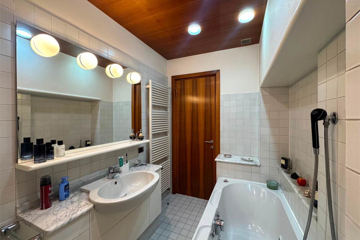 APPARTAMENTO PIANO PRIMO - BAGNO 2