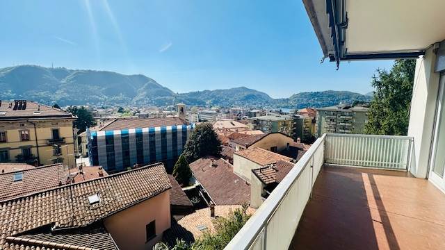 Como: